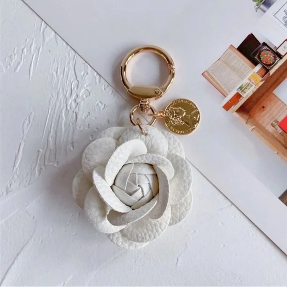Leather Camelia Bag Charm New in Box -White - Picture 1 of 2